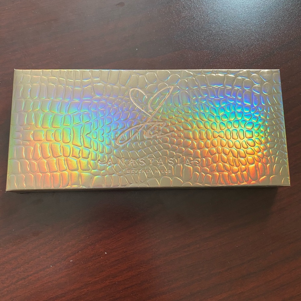 AnastasiaX Jackie Aina eyeshadow palette